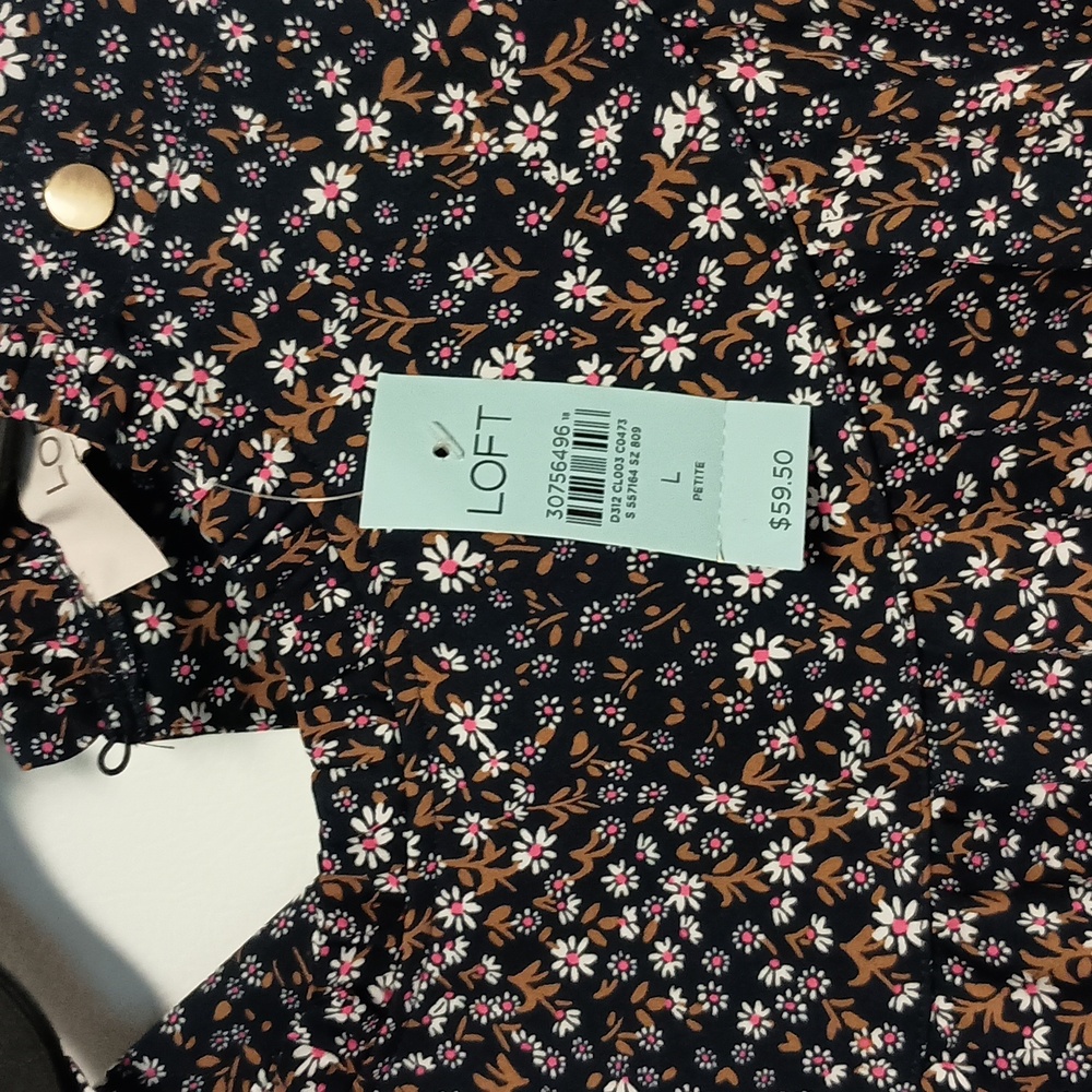 Ann Taylor Loft Beautiful Navy Blue Floral long sleeve. NEW with tags Size Large - Picture 7 of 9
